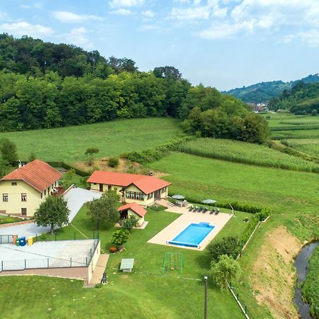 Ruralna Kuca 'Villa Zagorka' Za Odmor Sa Bazenom I Bocalistem Donja Pacetina Екстер'єр фото